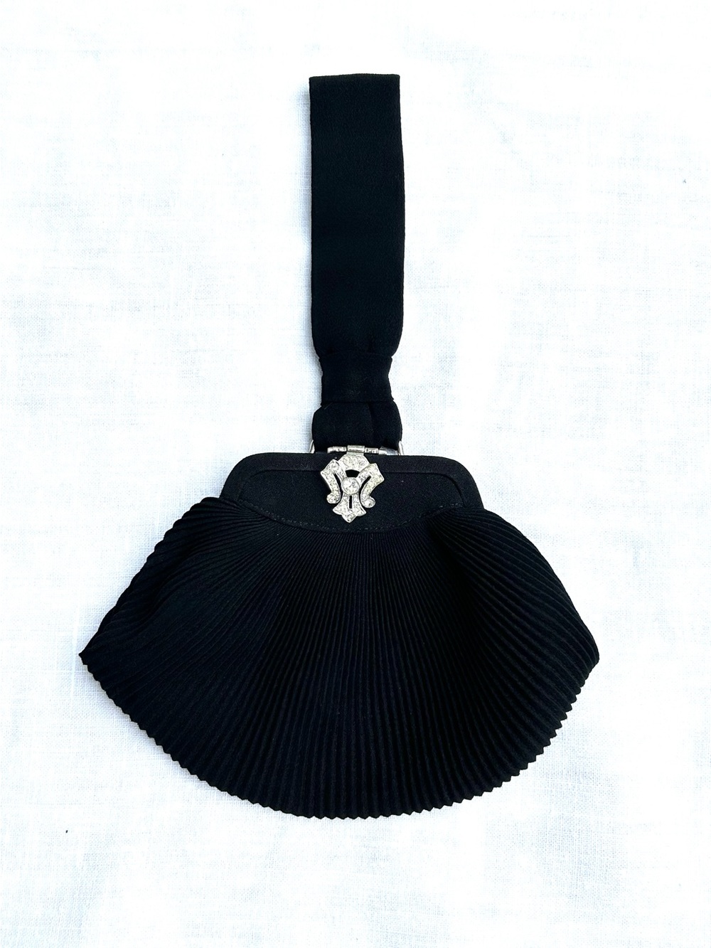 Vintage Black Accordion Pleated Wristlet Evening Bag with Silvertone Jewel Clasp